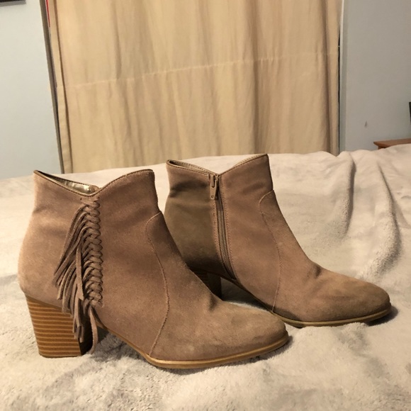 Bass Ankle Boots - Picture 2 of 3